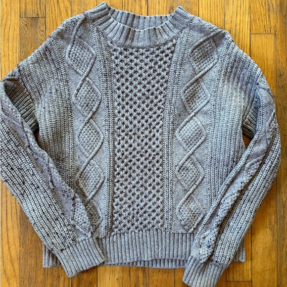 Banana Republic Knit sweater - Picture 1 of 6